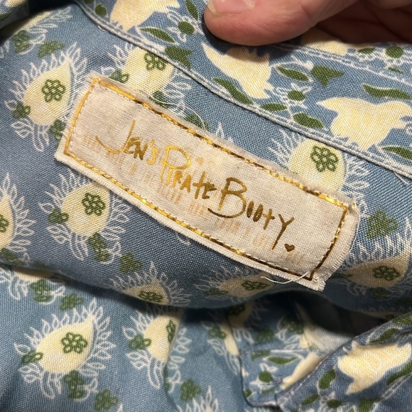 Jen's Pirate Booty Long Sleeve Button Down Daydreamer Amata Blouse Size XS - Picture 12 of 13